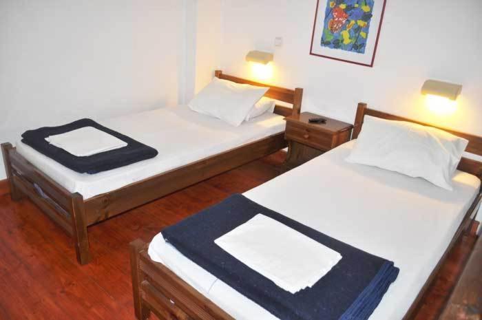 Odos Odysseos Aparthotel Ermoupoli Ruang foto