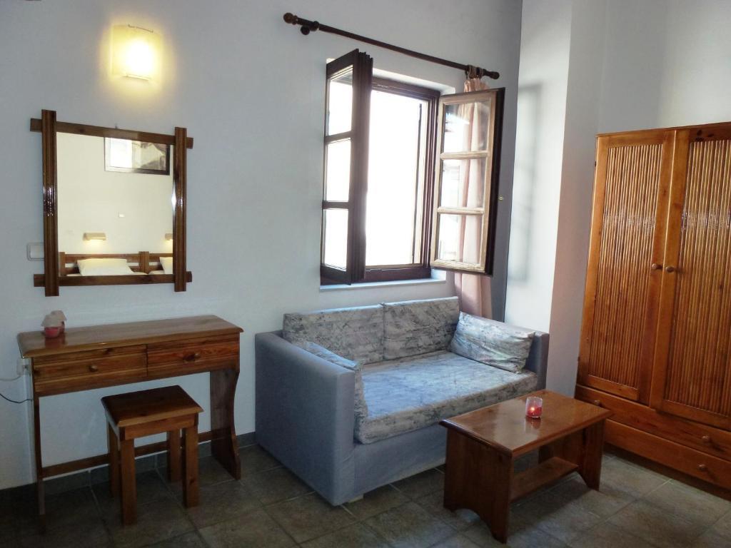 Odos Odysseos Aparthotel Ermoupoli Ruang foto